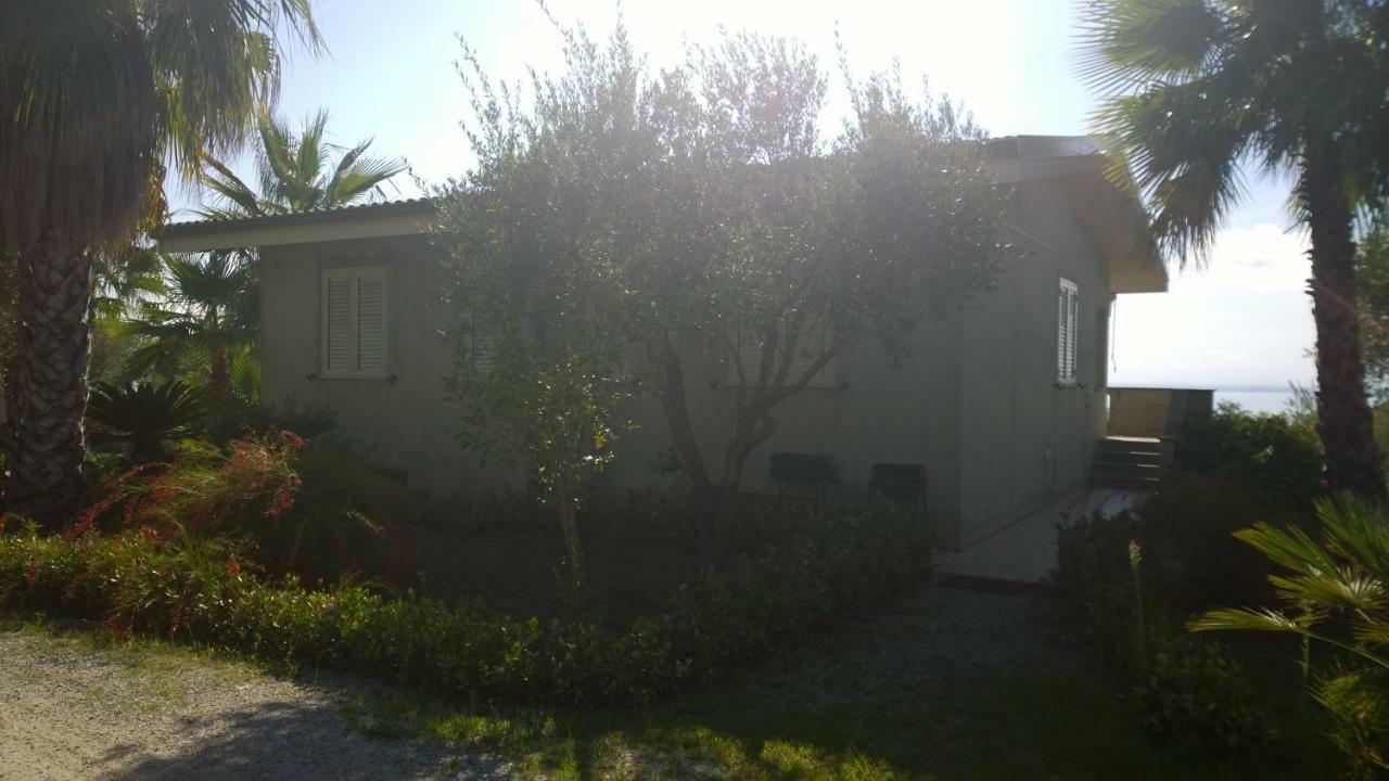 La Scogliera Del Capo Santa Maria (Vibo Valentia) Exterior foto